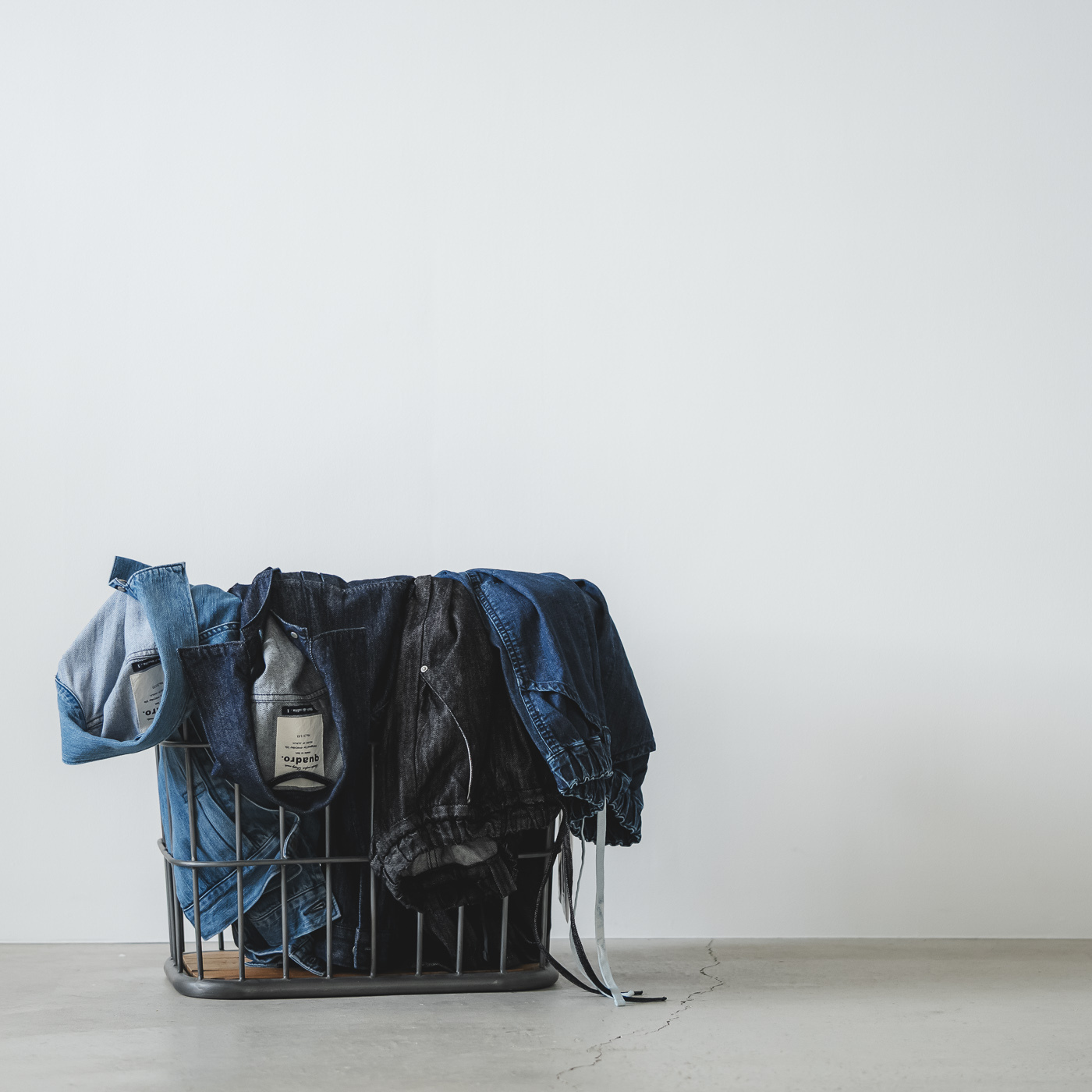 quadro (クオドロ) 公式サイト | オンラインストア