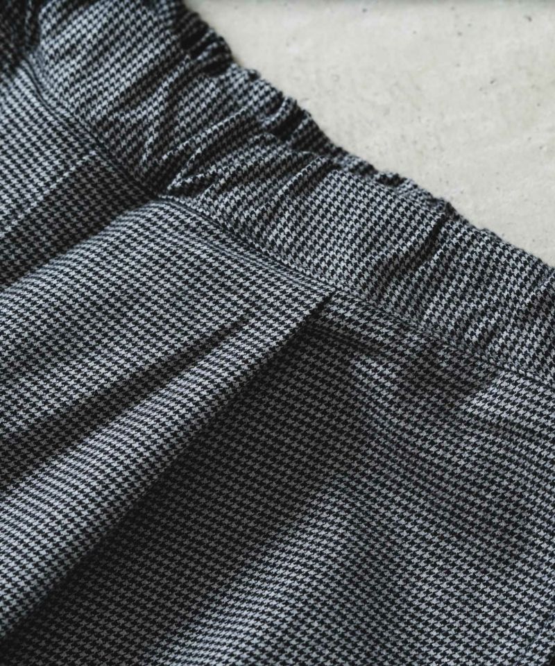 ソフトサーモストレッチタックパンツ | quadro (クオドロ) 公式サイト