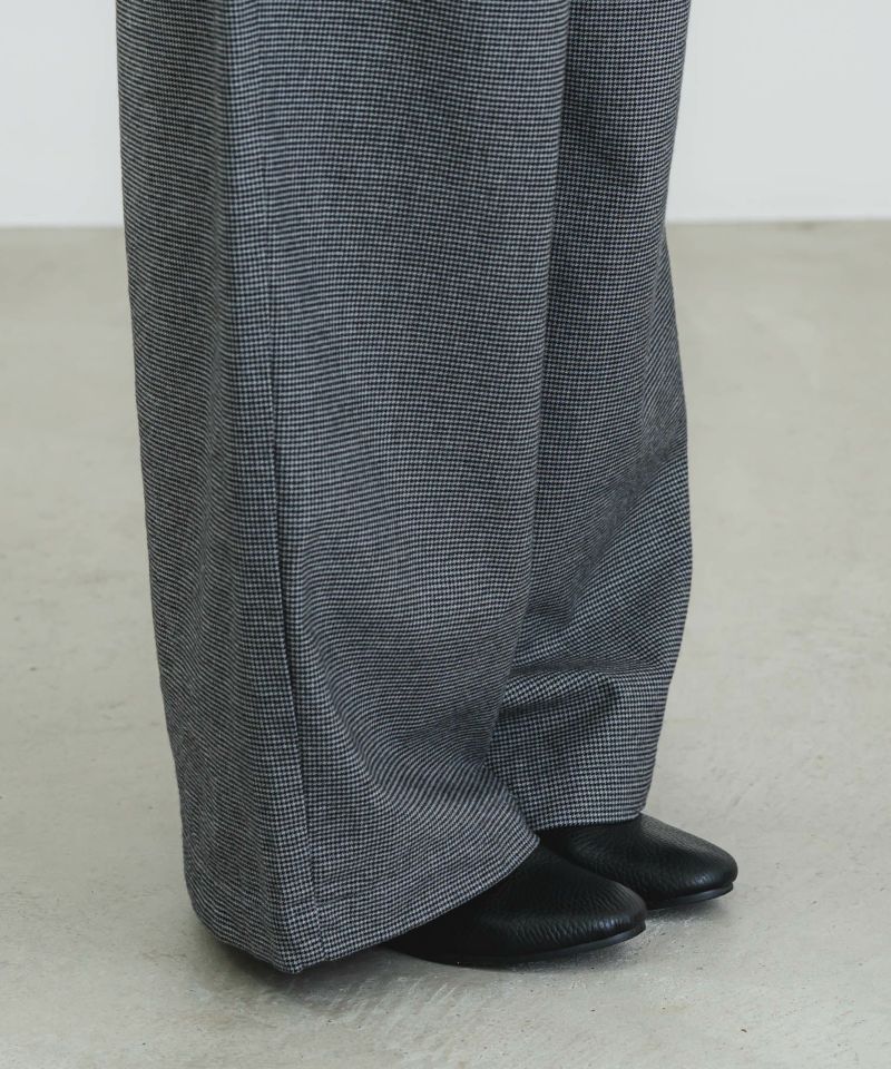 パンツ dadacchi36 ソフトサーモストレッチタックパンツ | quadro (クオドロ) 公式サイト