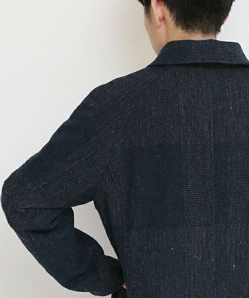 ドネガルツイード織柄マス柄チェックステンカラーコート | quadro