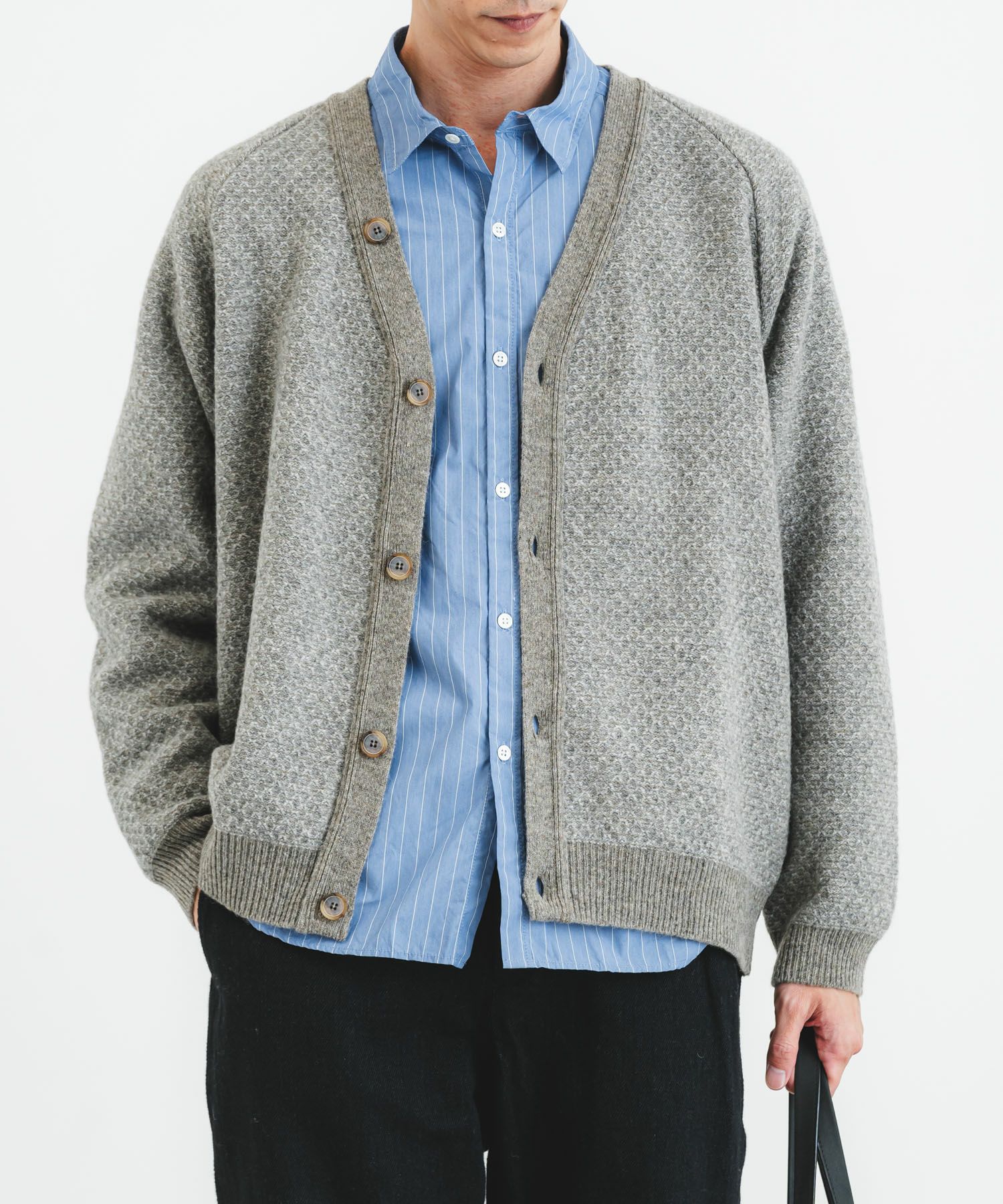 リシェス変形タックVカーディガン | quadro (クオドロ) 公式サイト