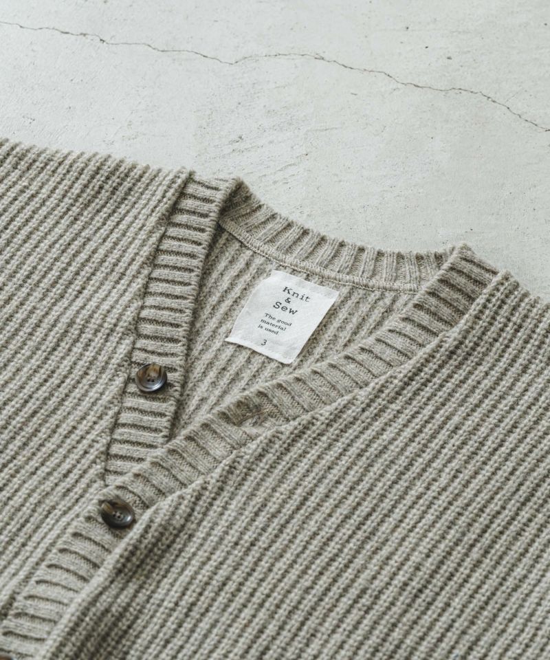 5G引き揃え片畦Vカーデ | quadro (クオドロ) 公式サイト | オンライン