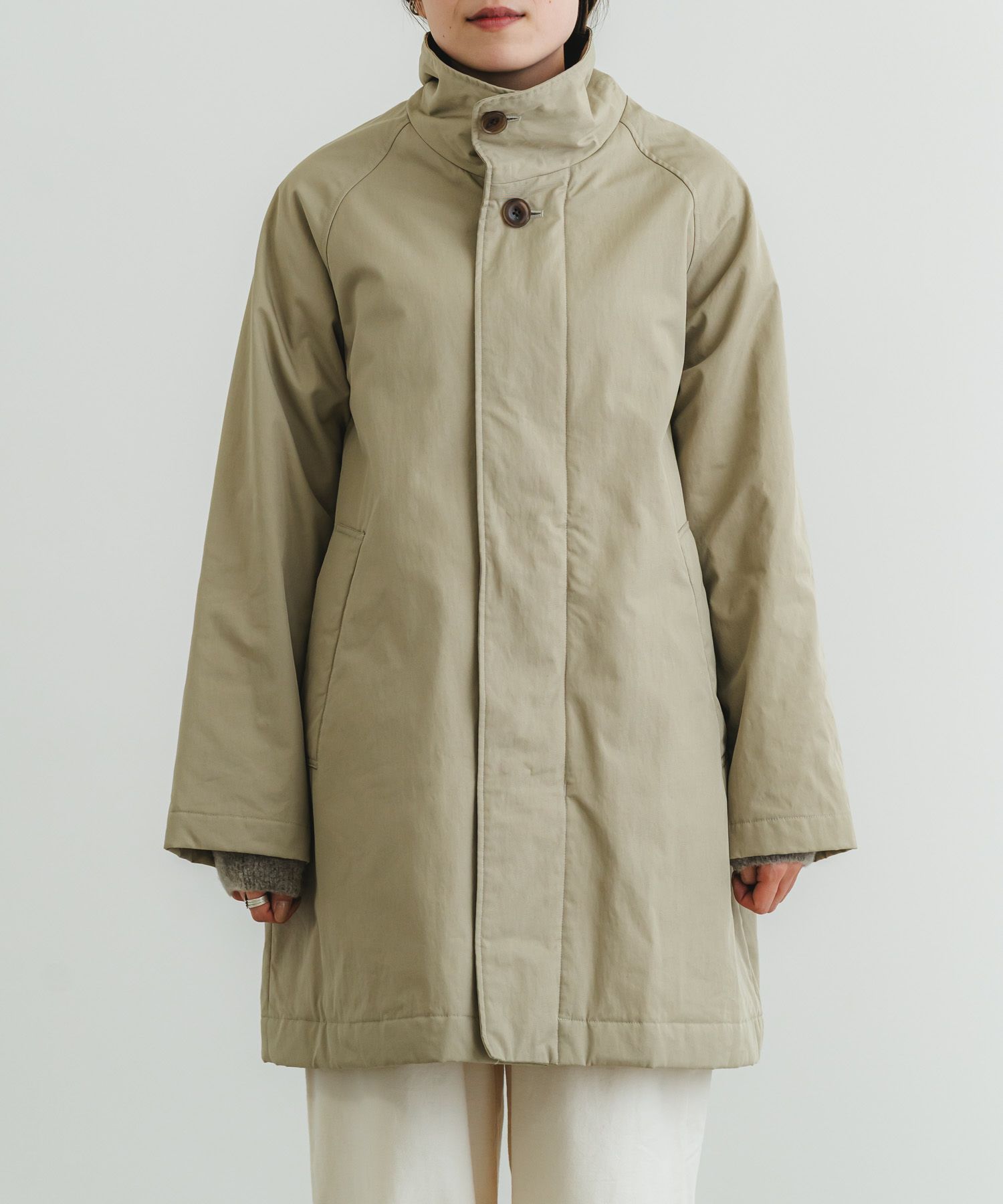 綿ナイロン高密度ギャバ中綿ハイネックコート | quadro (クオドロ