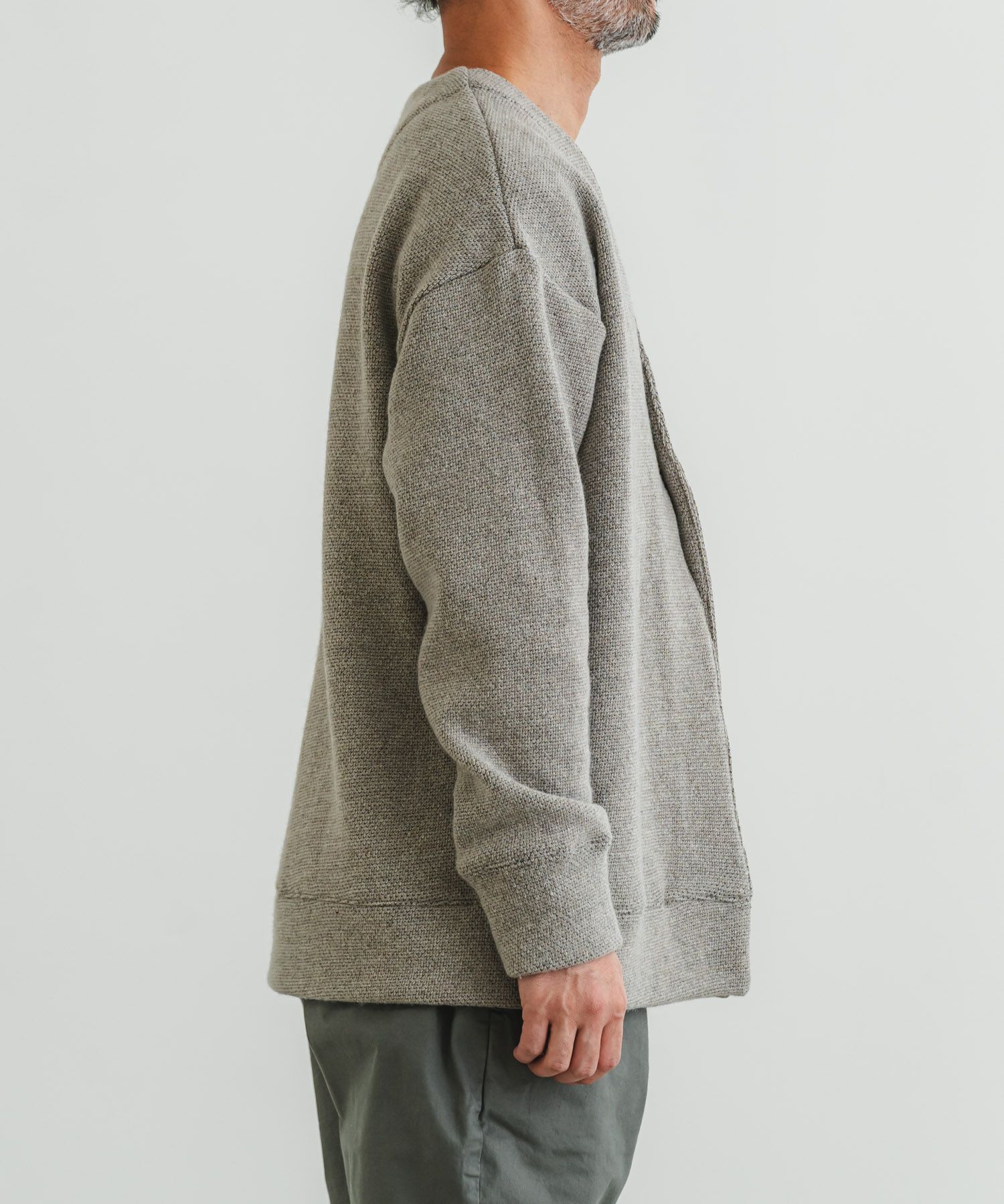 WジャガードONE釦Vカーデ | quadro (クオドロ) 公式サイト