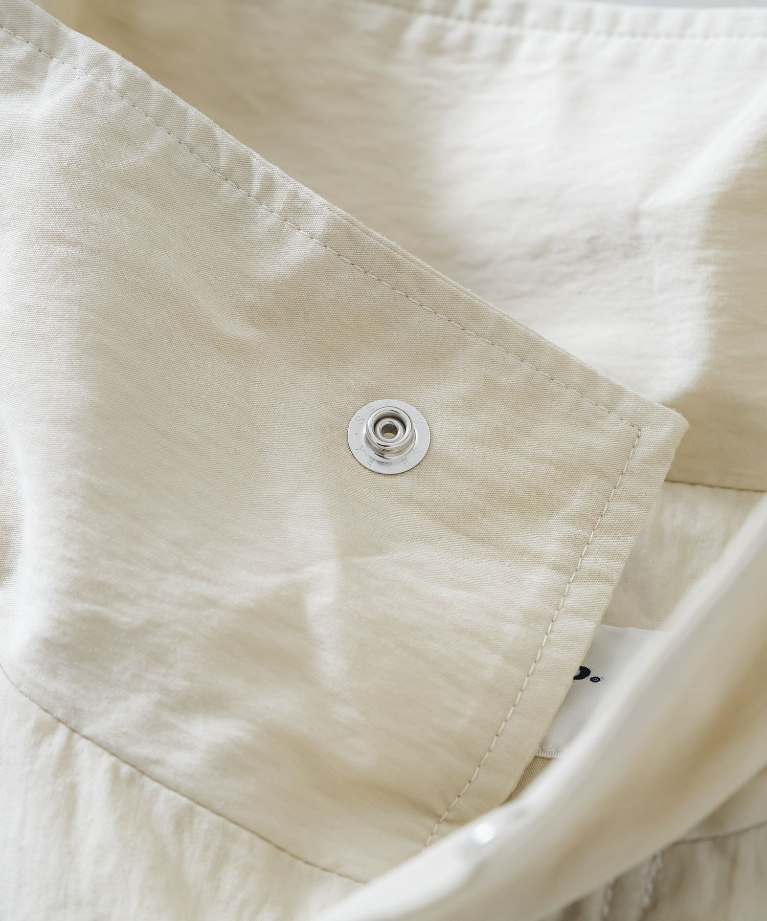 C/Nウェザークロス袖ゴムハイネックブルゾン | quadro (クオドロ) 公式