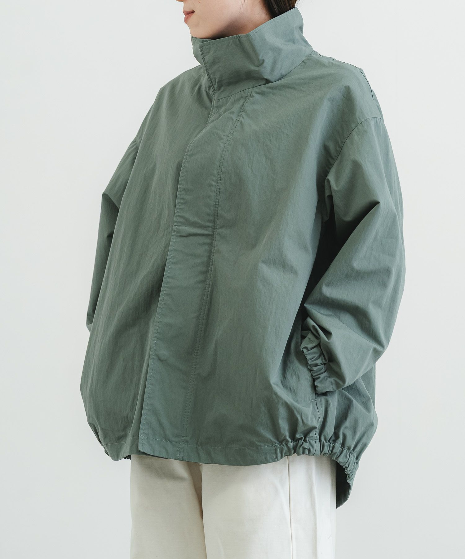 C/Nウェザークロス袖ゴムハイネックブルゾン | quadro (クオドロ) 公式