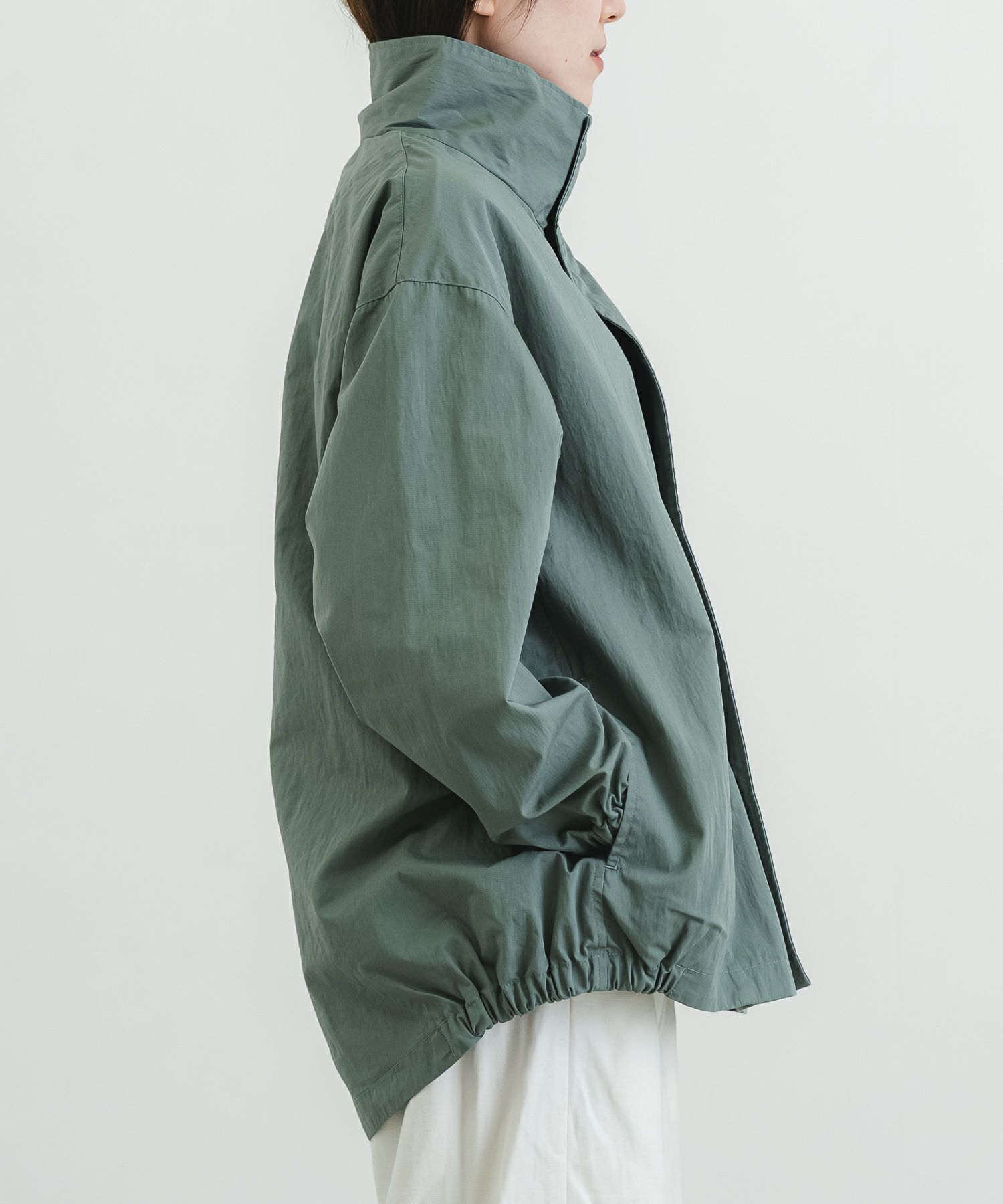 C/Nウェザークロス袖ゴムハイネックブルゾン | quadro (クオドロ) 公式